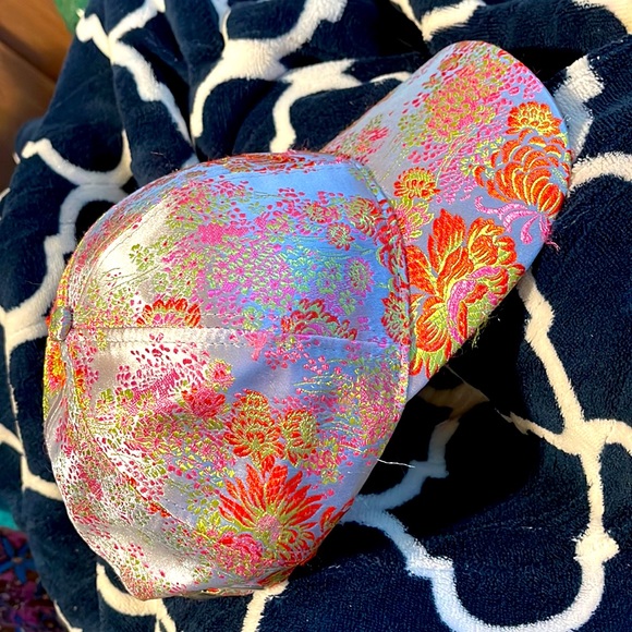 satin oriental Brocade OR Cotton crochet hats NWOT U Pick Newsboy style Unisex - Picture 2 of 6